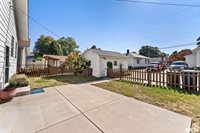 1131 East Central Park Avenue, Davenport, IA 52803