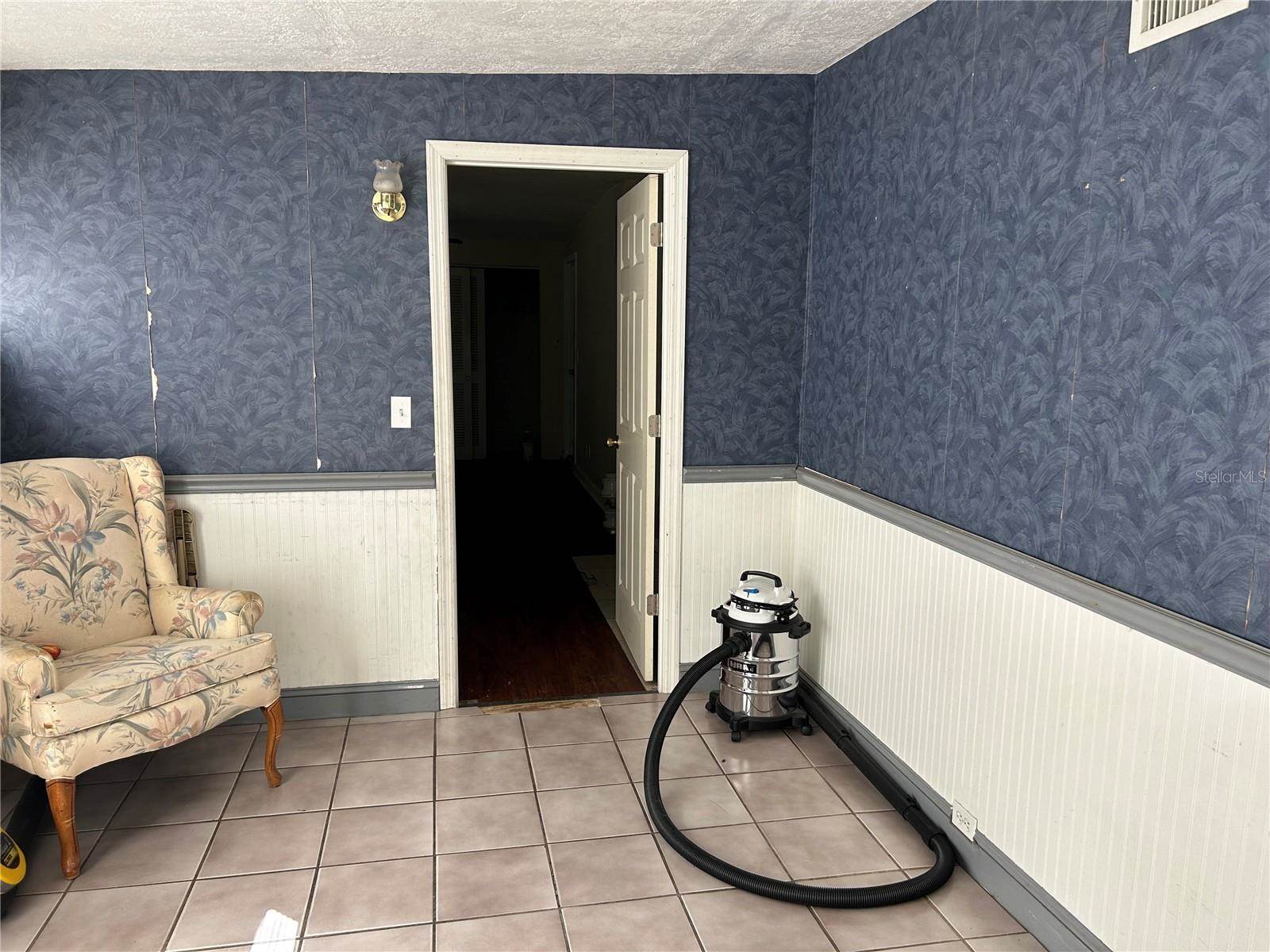 2130 Olentary Street, Sarasota, FL 34231