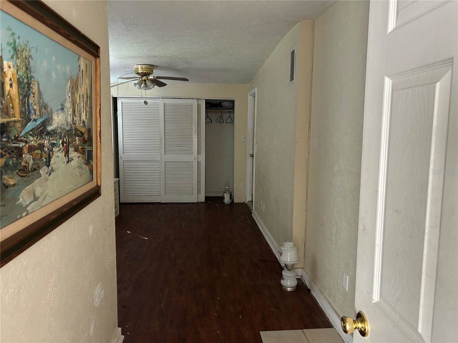 2130 Olentary Street, Sarasota, FL 34231