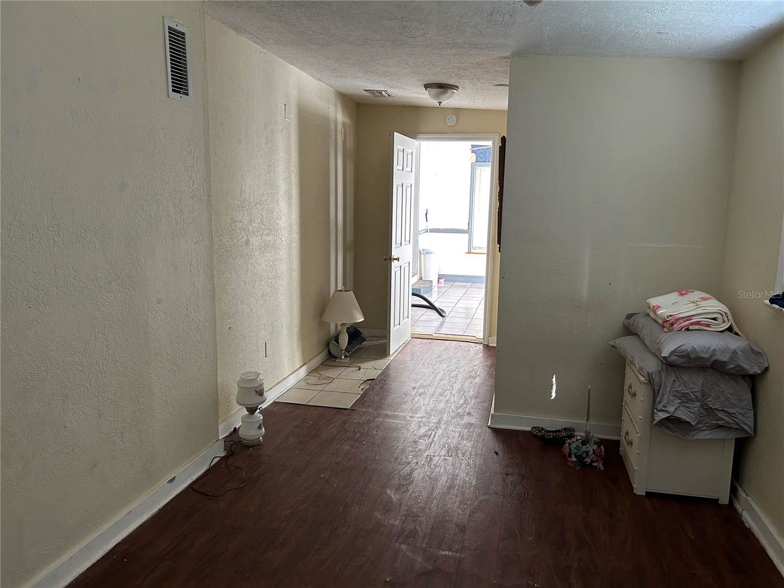 2130 Olentary Street, Sarasota, FL 34231