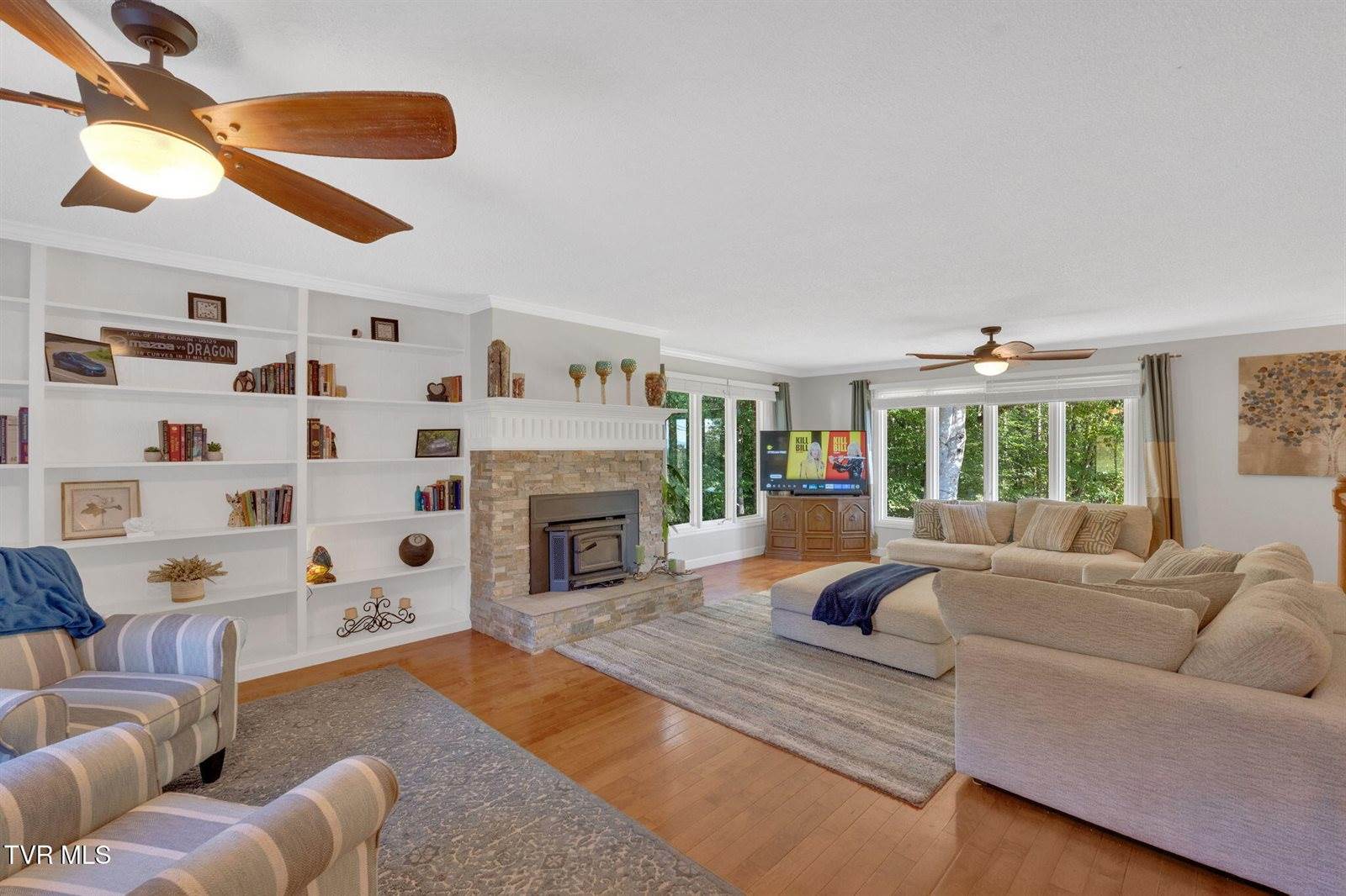 1080 Hidden Valley Road, Kingsport, TN 37663