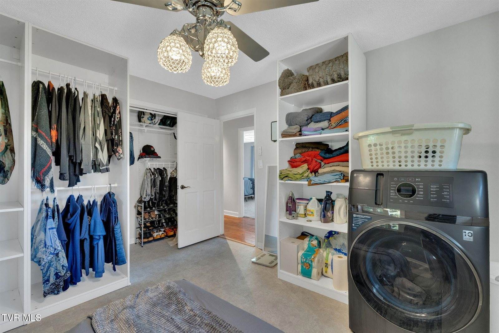 1080 Hidden Valley Road, Kingsport, TN 37663