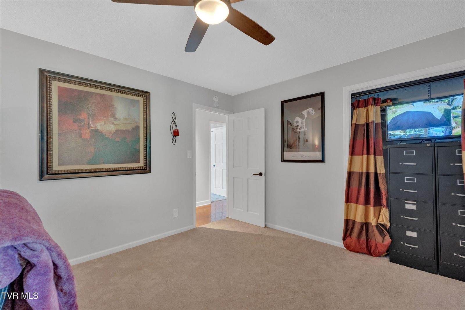 1080 Hidden Valley Road, Kingsport, TN 37663