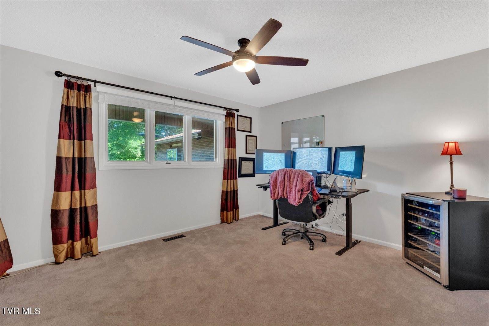 1080 Hidden Valley Road, Kingsport, TN 37663