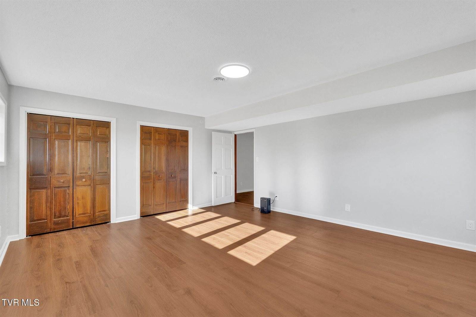 1080 Hidden Valley Road, Kingsport, TN 37663