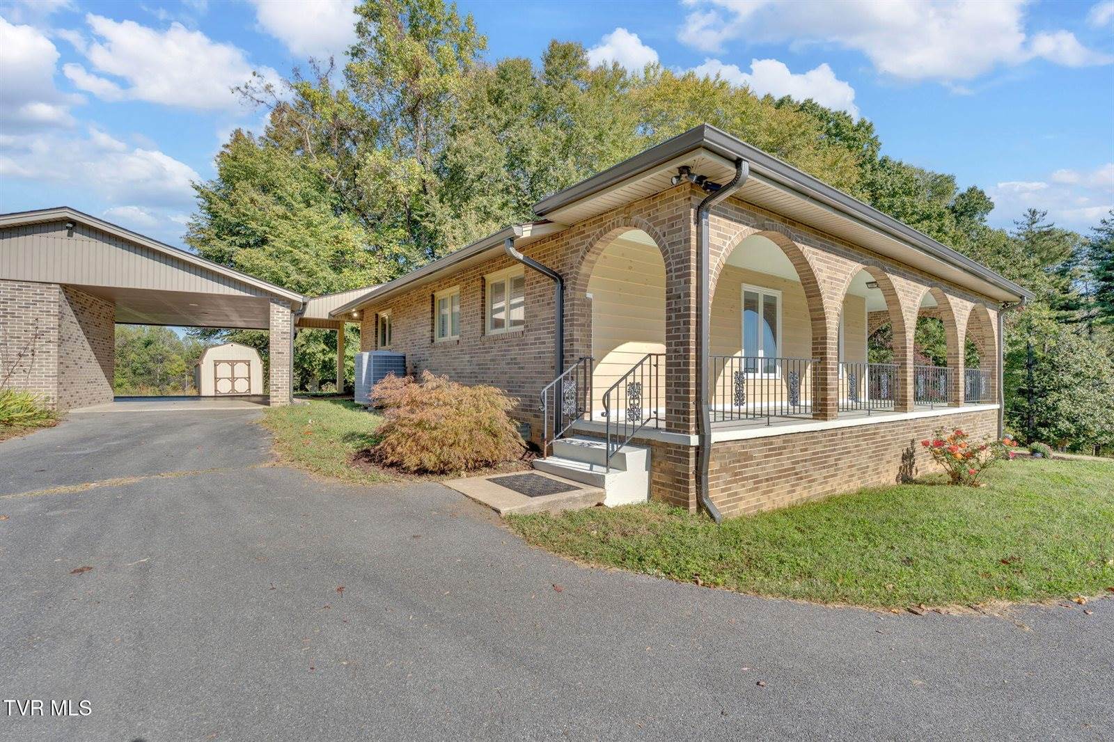 1080 Hidden Valley Road, Kingsport, TN 37663