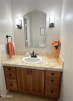 1080 Hidden Valley Road, Kingsport, TN 37663