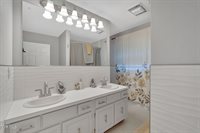 1080 Hidden Valley Road, Kingsport, TN 37663