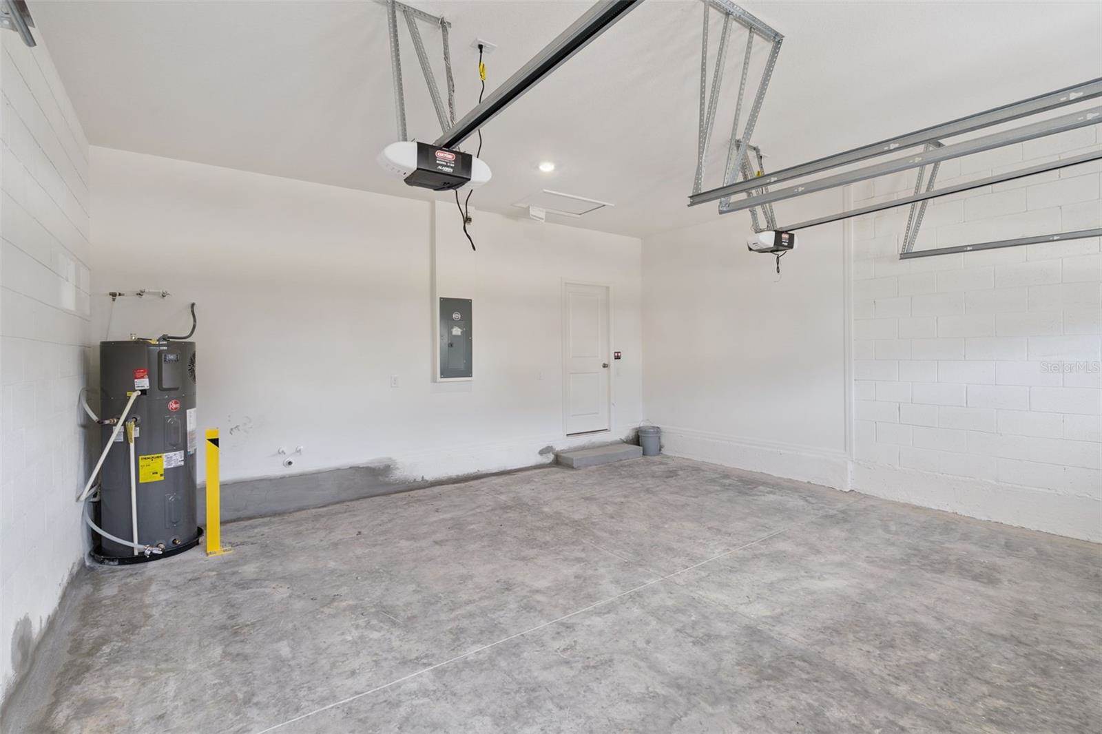 338 Ridgemark Avenue, Groveland, FL 34736