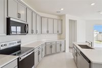 338 Ridgemark Avenue, Groveland, FL 34736