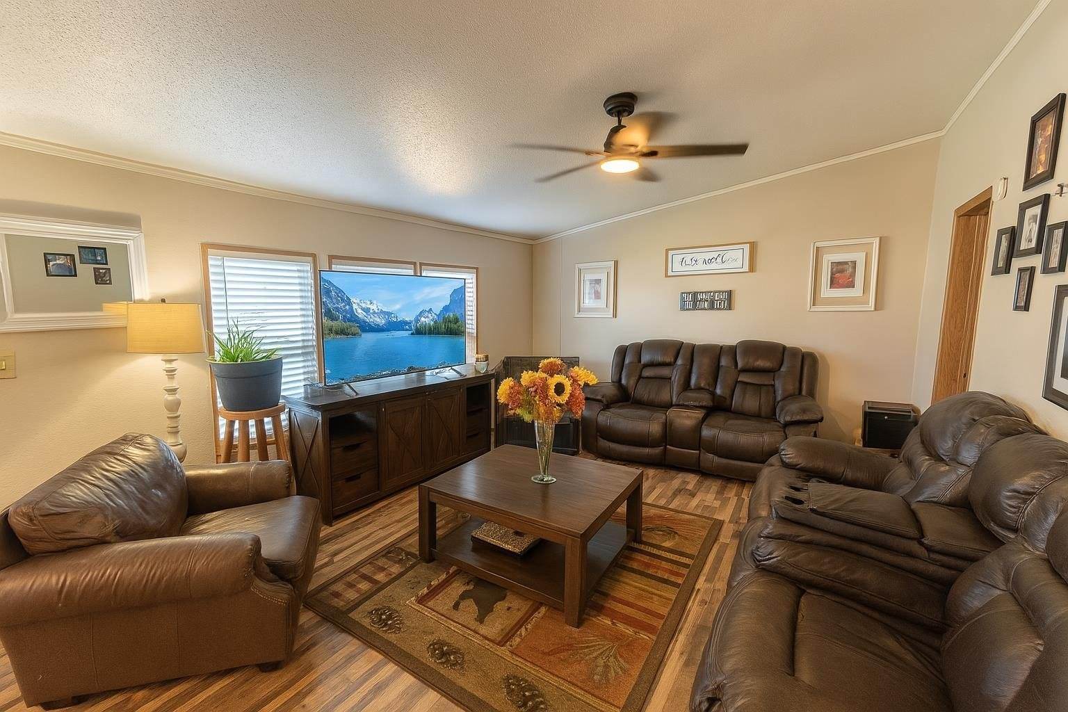 405 31st Ave SE, Minot, ND 58701