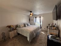 405 31st Ave SE, Minot, ND 58701