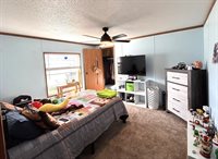 405 31st Ave SE, Minot, ND 58701