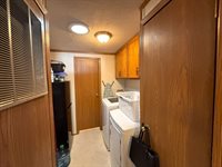 405 31st Ave SE, Minot, ND 58701