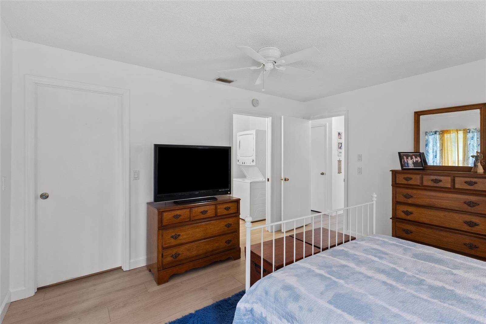 2721 Colonade Lane, North Port, FL 34286