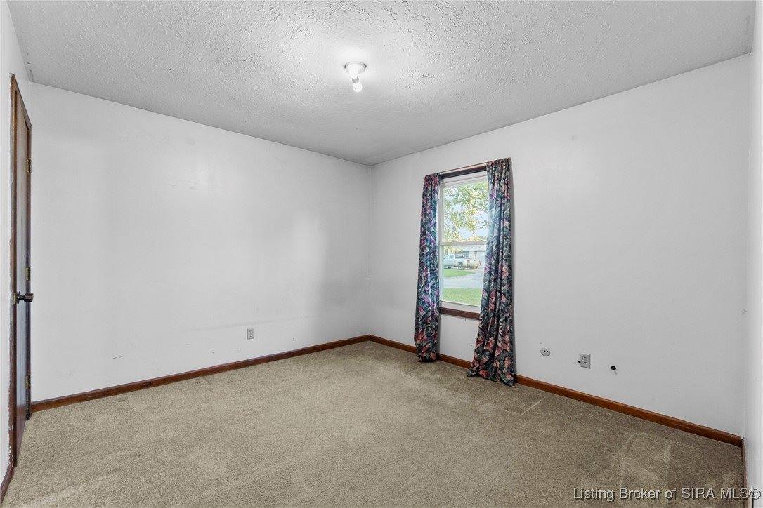 339 Bohart Lane, Charlestown, IN 47111