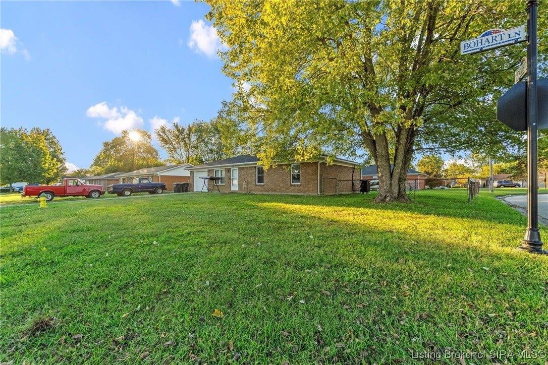 339 Bohart Lane, Charlestown, IN 47111