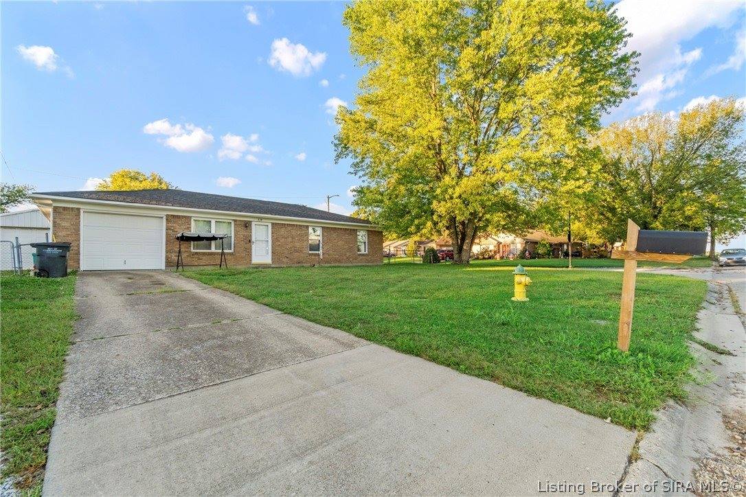 339 Bohart Lane, Charlestown, IN 47111