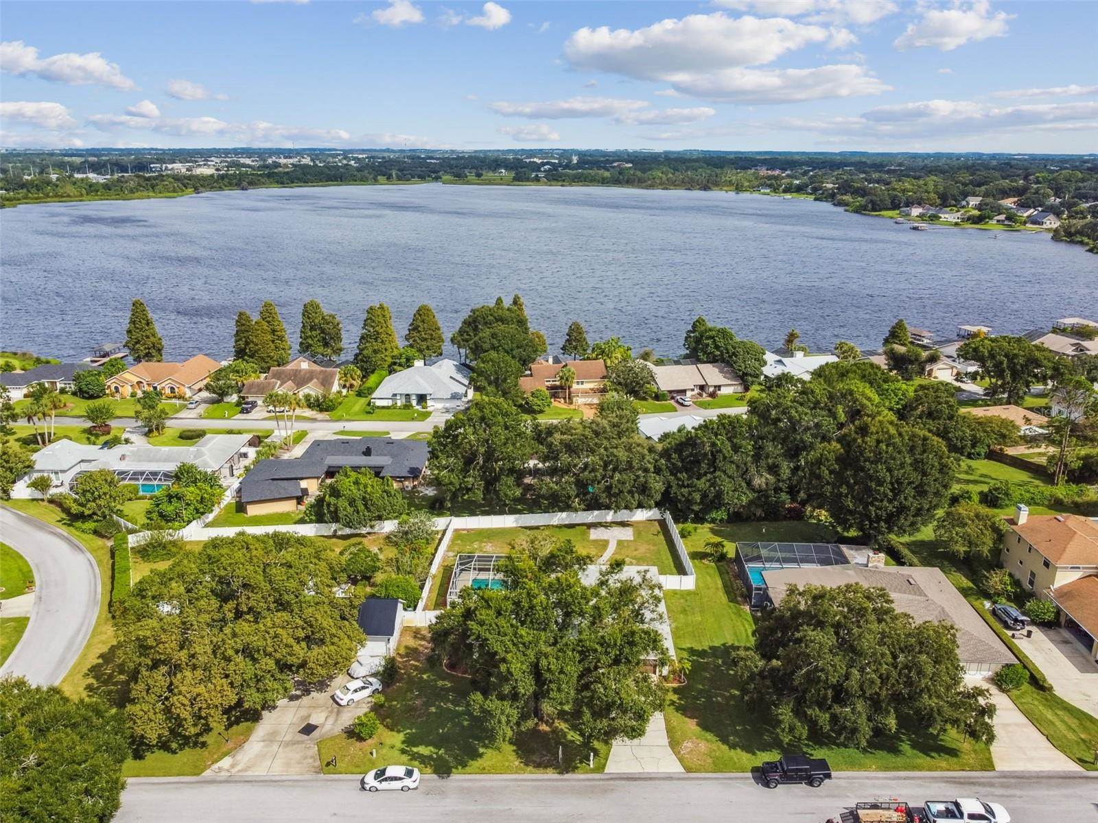 425 Flagler Road, Winter Haven, FL 33884