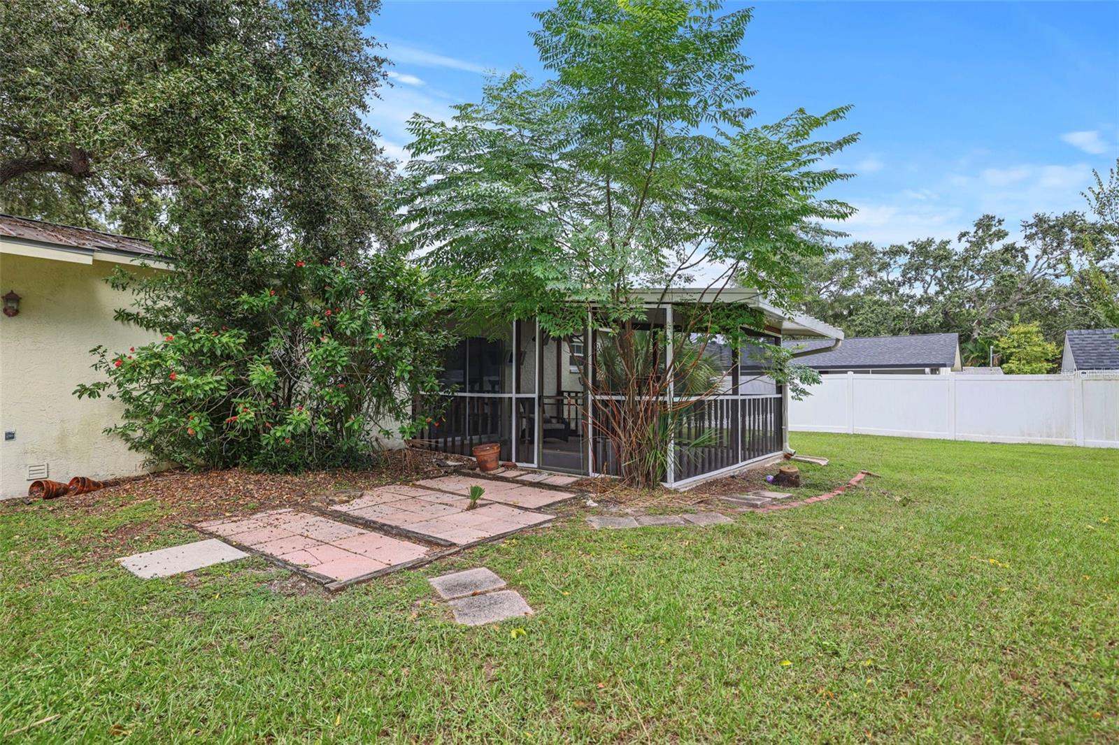 1004 7TH Street South, Safety Harbor, FL 34695