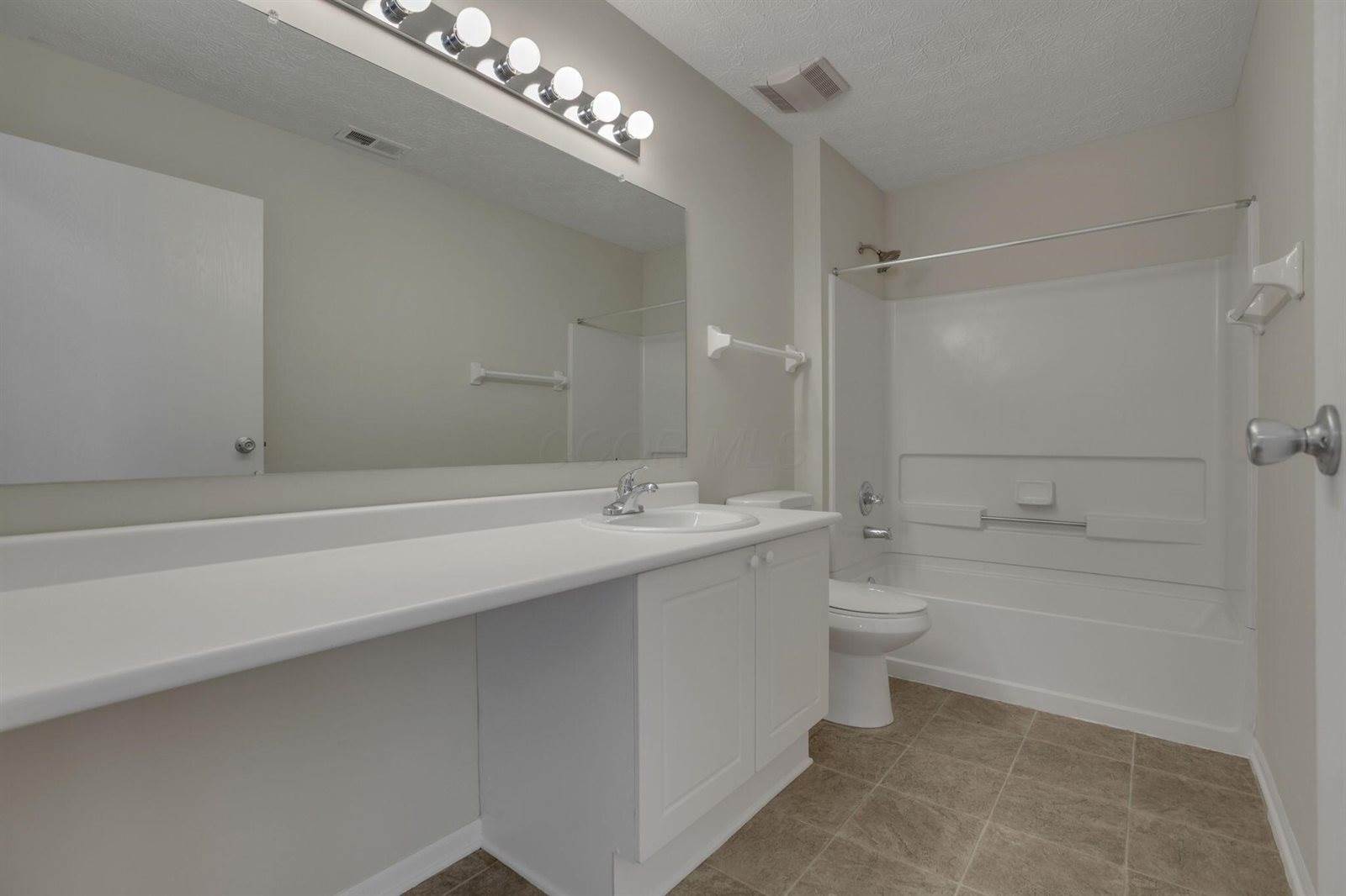 1935 Kyger Drive, Columbus, OH 43228