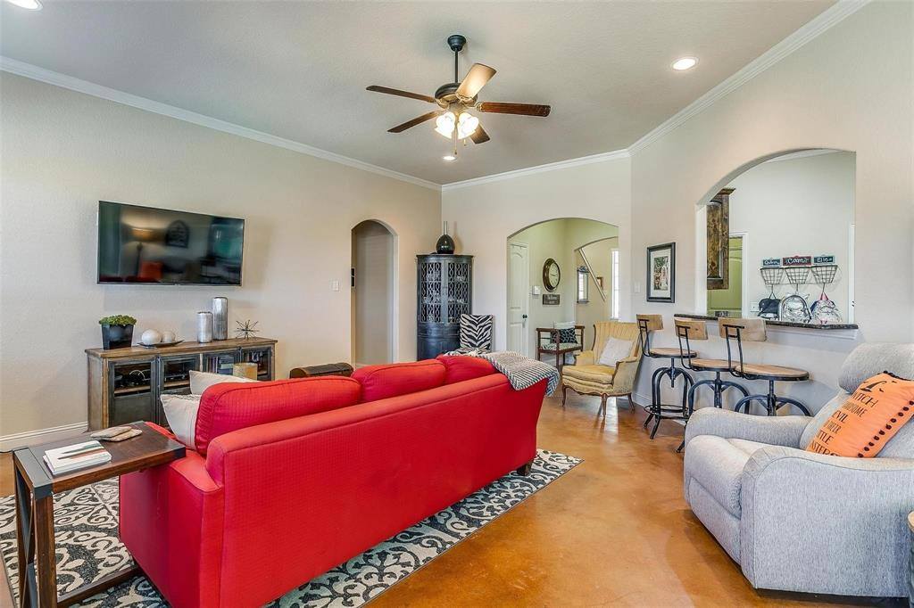 189 Camouflage Circle, Willow Park, TX 76008