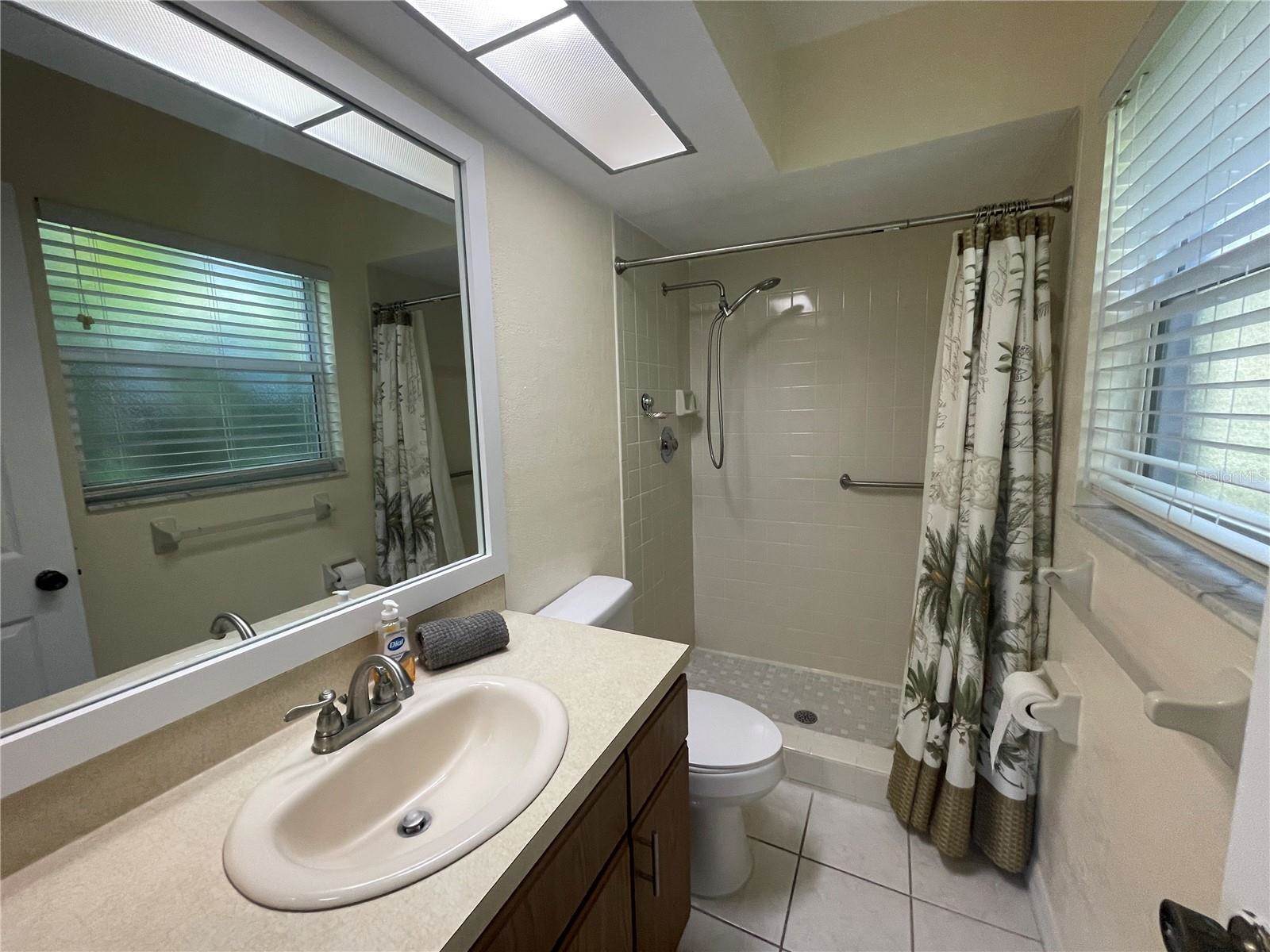 11301 80TH Avenue, Seminole, FL 33772