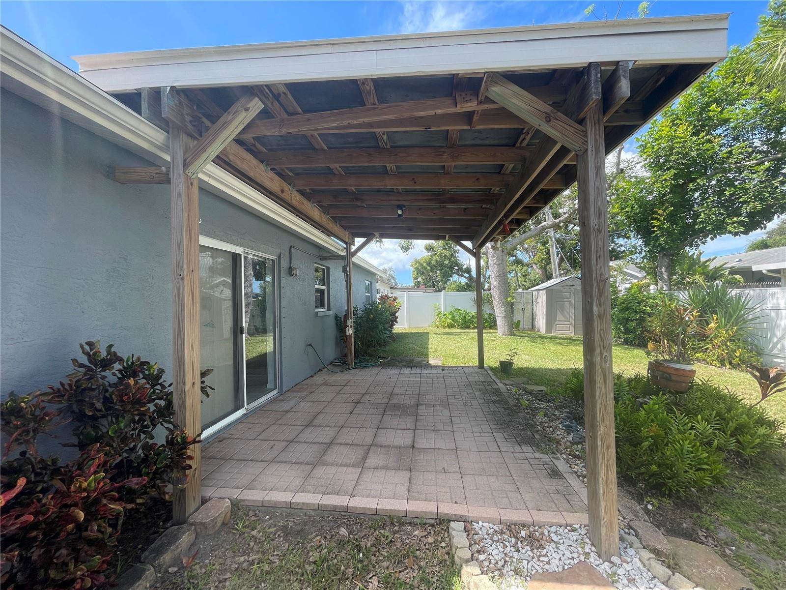 11301 80TH Avenue, Seminole, FL 33772