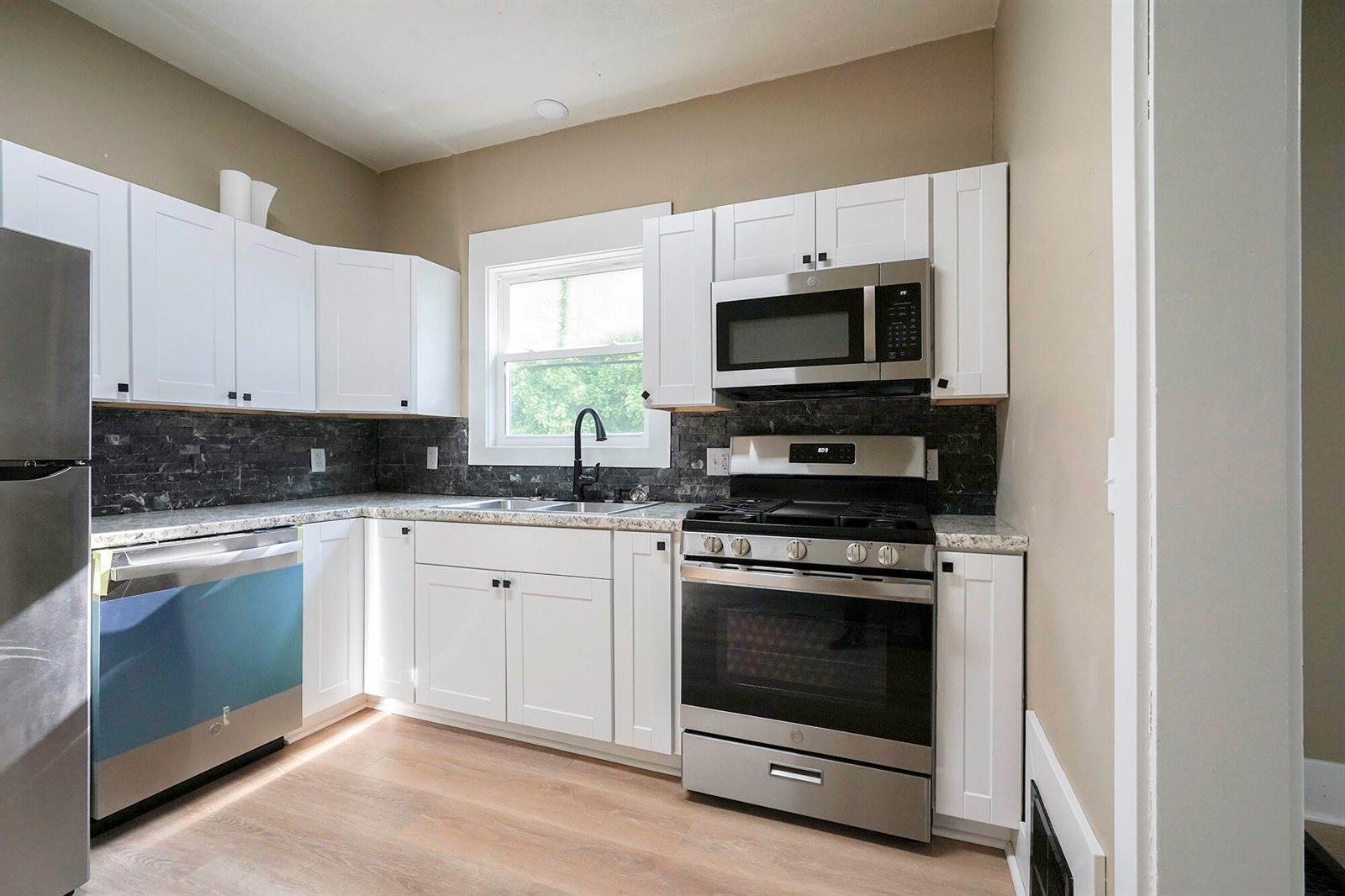 742 Ave F, Council Bluffs, IA 51503