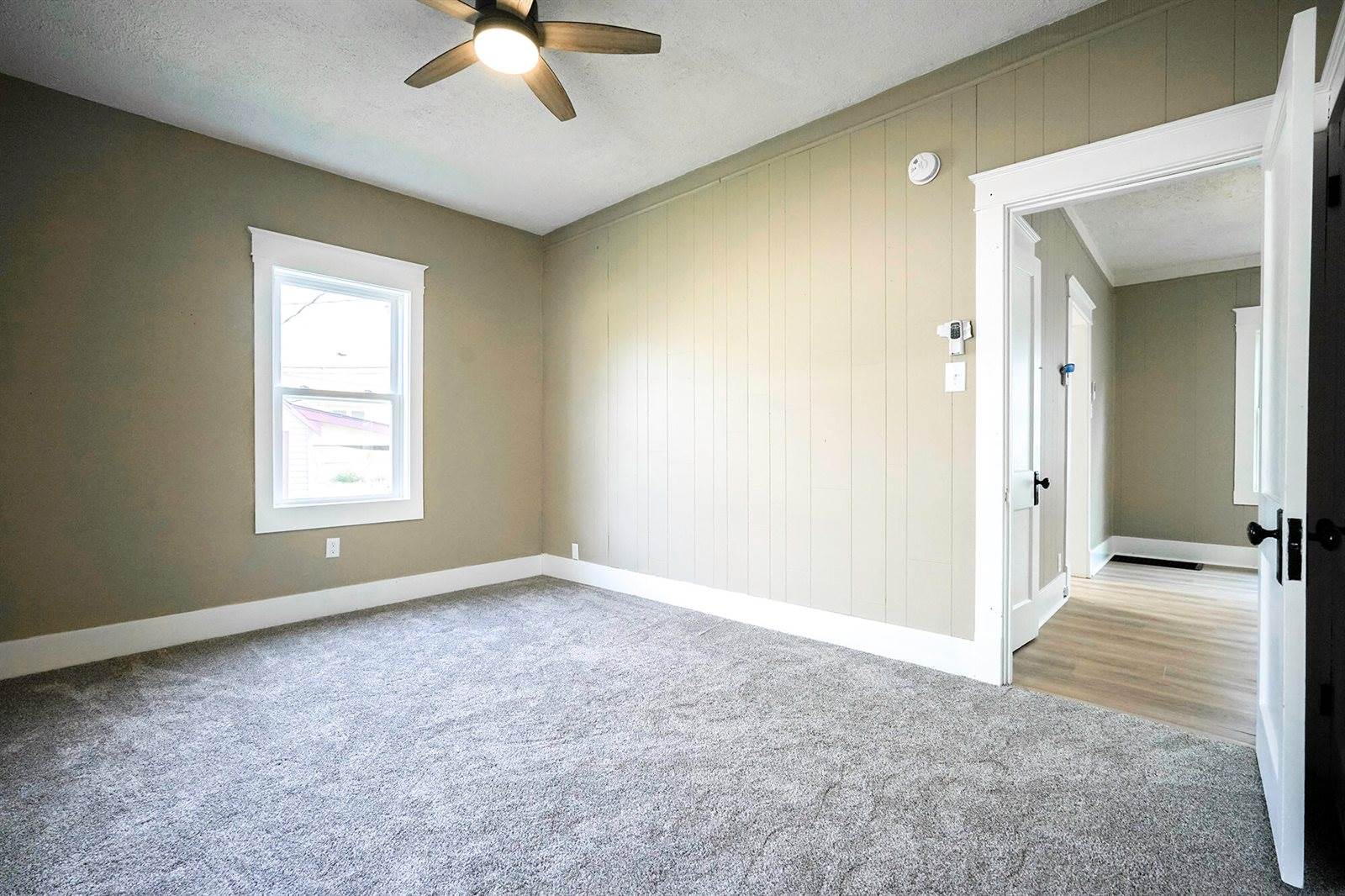 742 Ave F, Council Bluffs, IA 51503