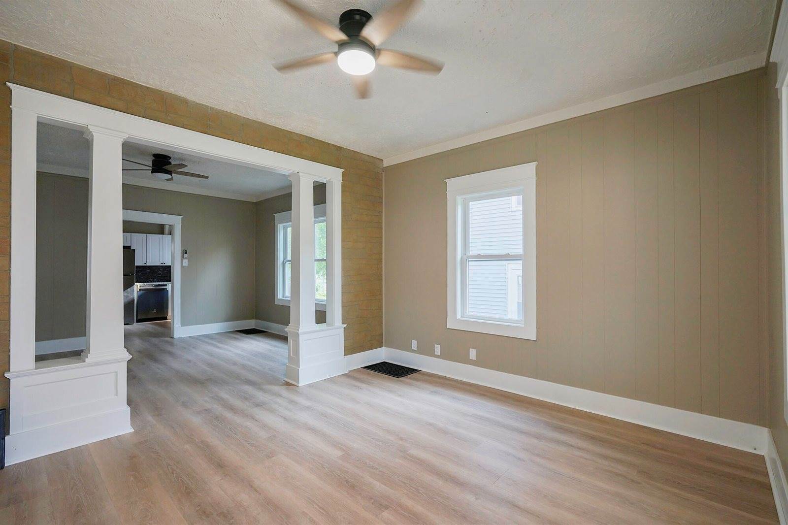 742 Ave F, Council Bluffs, IA 51503