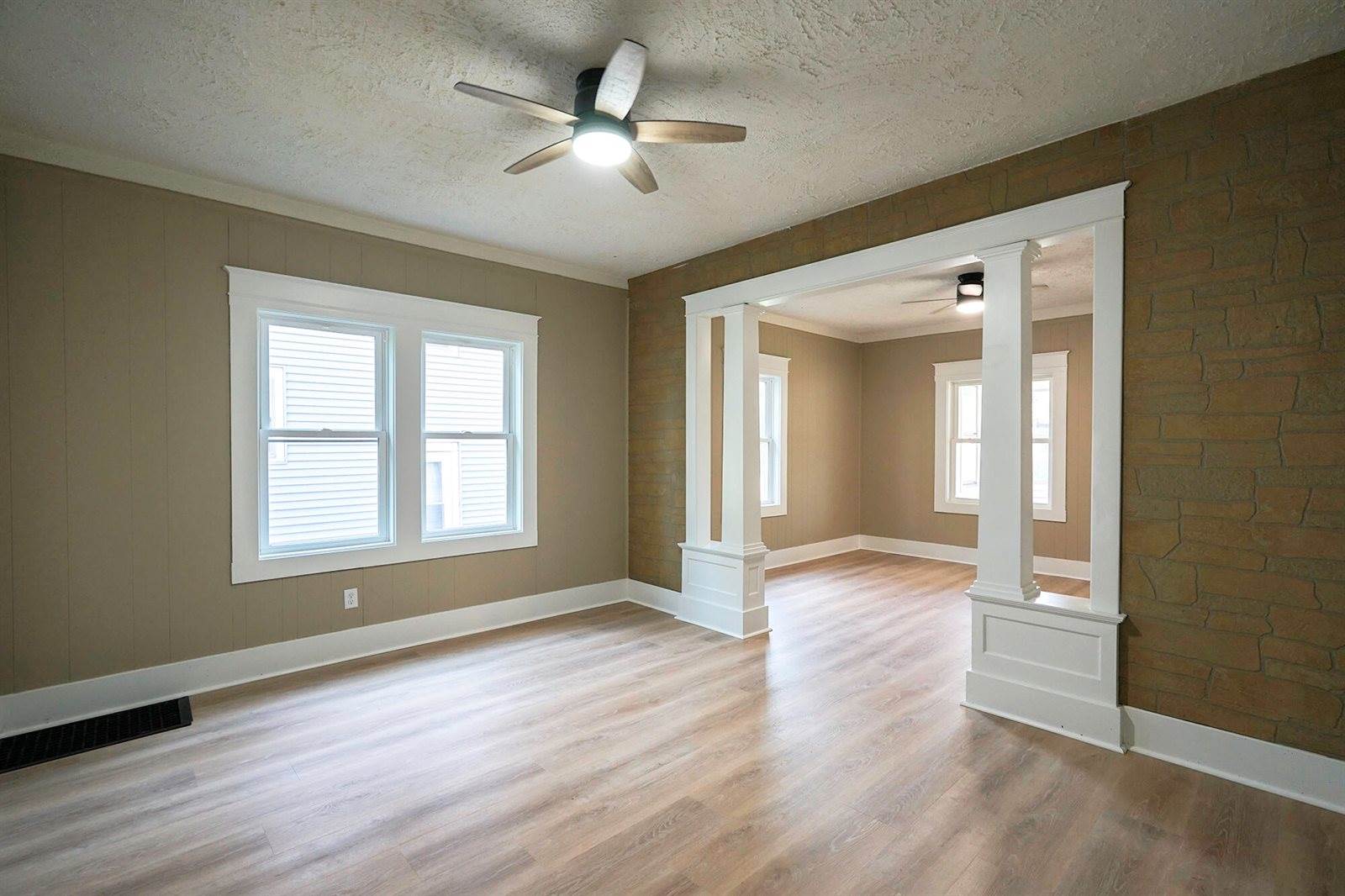 742 Ave F, Council Bluffs, IA 51503