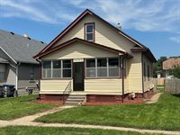 742 Ave F, Council Bluffs, IA 51503