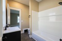 742 Ave F, Council Bluffs, IA 51503