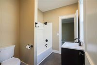 742 Ave F, Council Bluffs, IA 51503