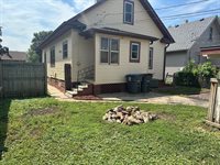 742 Ave F, Council Bluffs, IA 51503