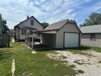 742 Ave F, Council Bluffs, IA 51503