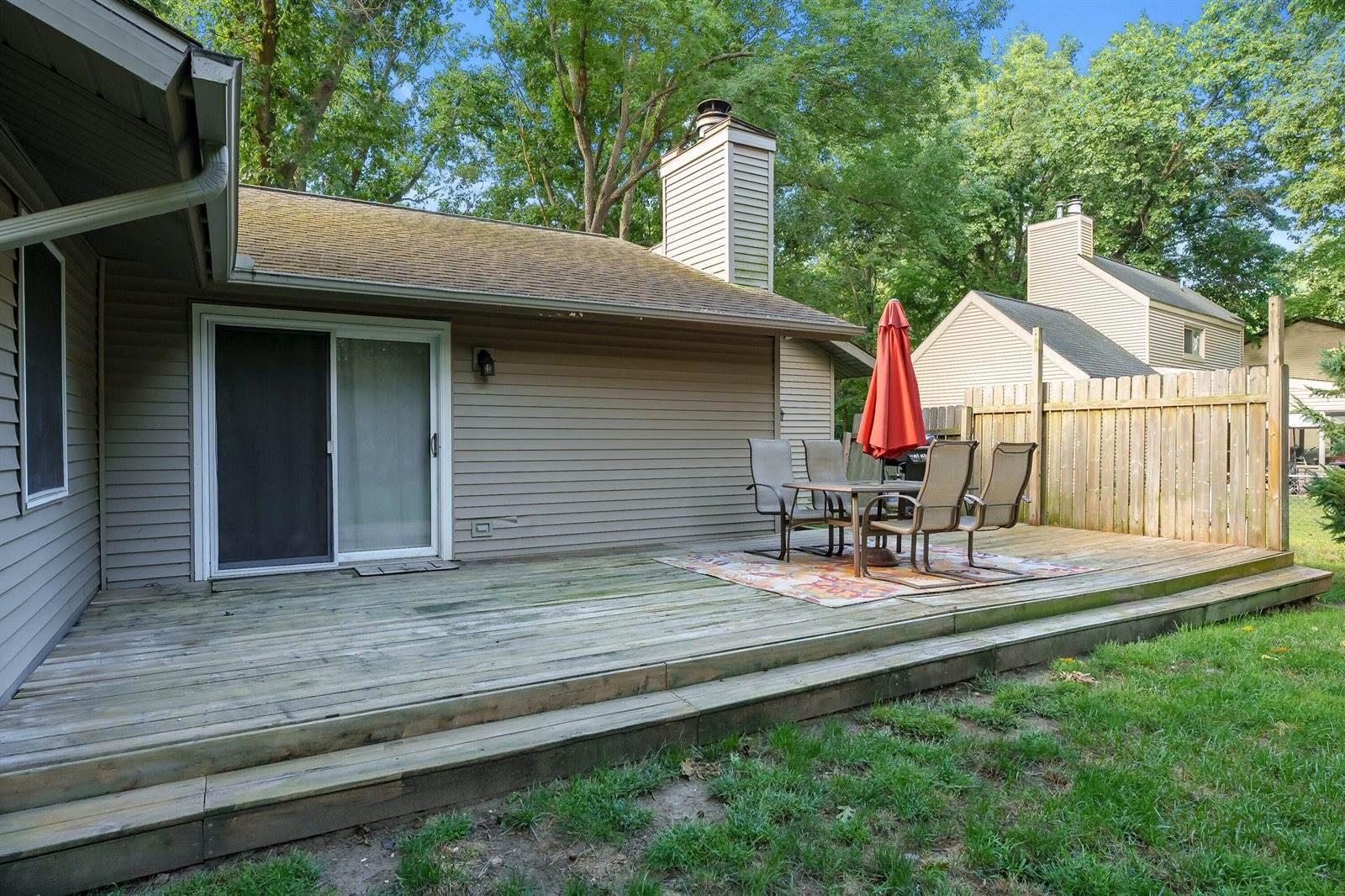 1255 103rd Avenue, Plainwell, MI 49080