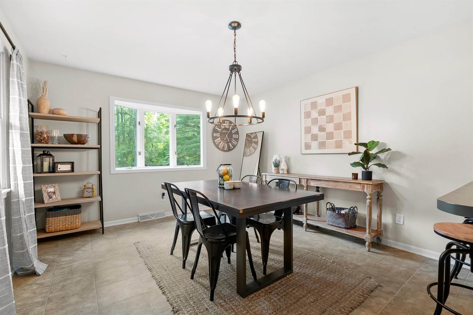 1255 103rd Avenue, Plainwell, MI 49080