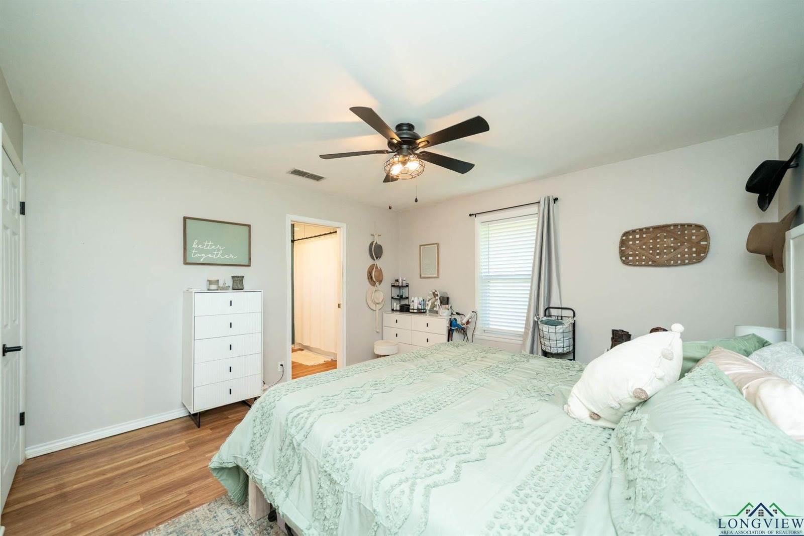 1057 Suburban Acres Rd, Marshall, TX 75672