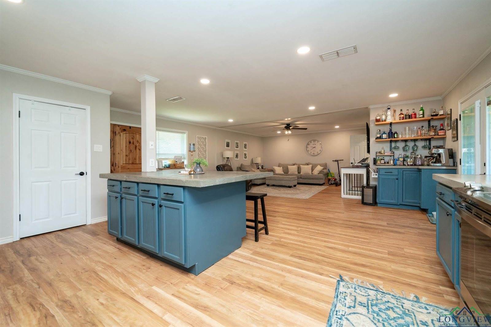 1057 Suburban Acres Rd, Marshall, TX 75672