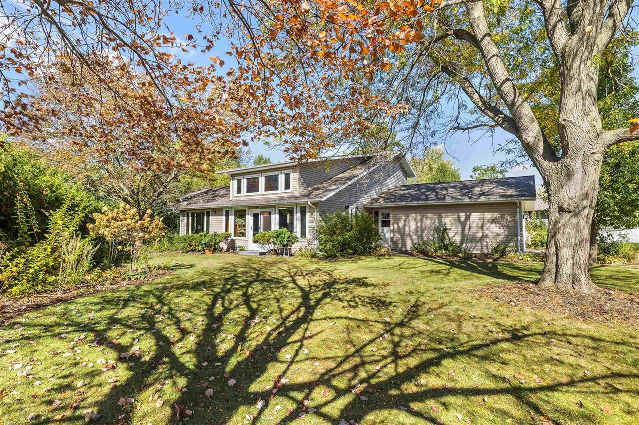 1441 Mulberry Drive, Plover, WI 54467