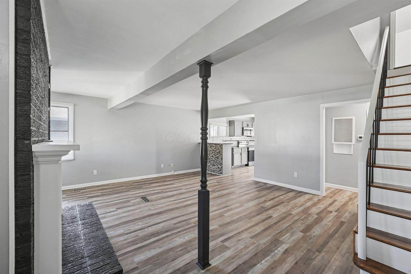 3945 Dillon Drive, Columbus, OH 43227