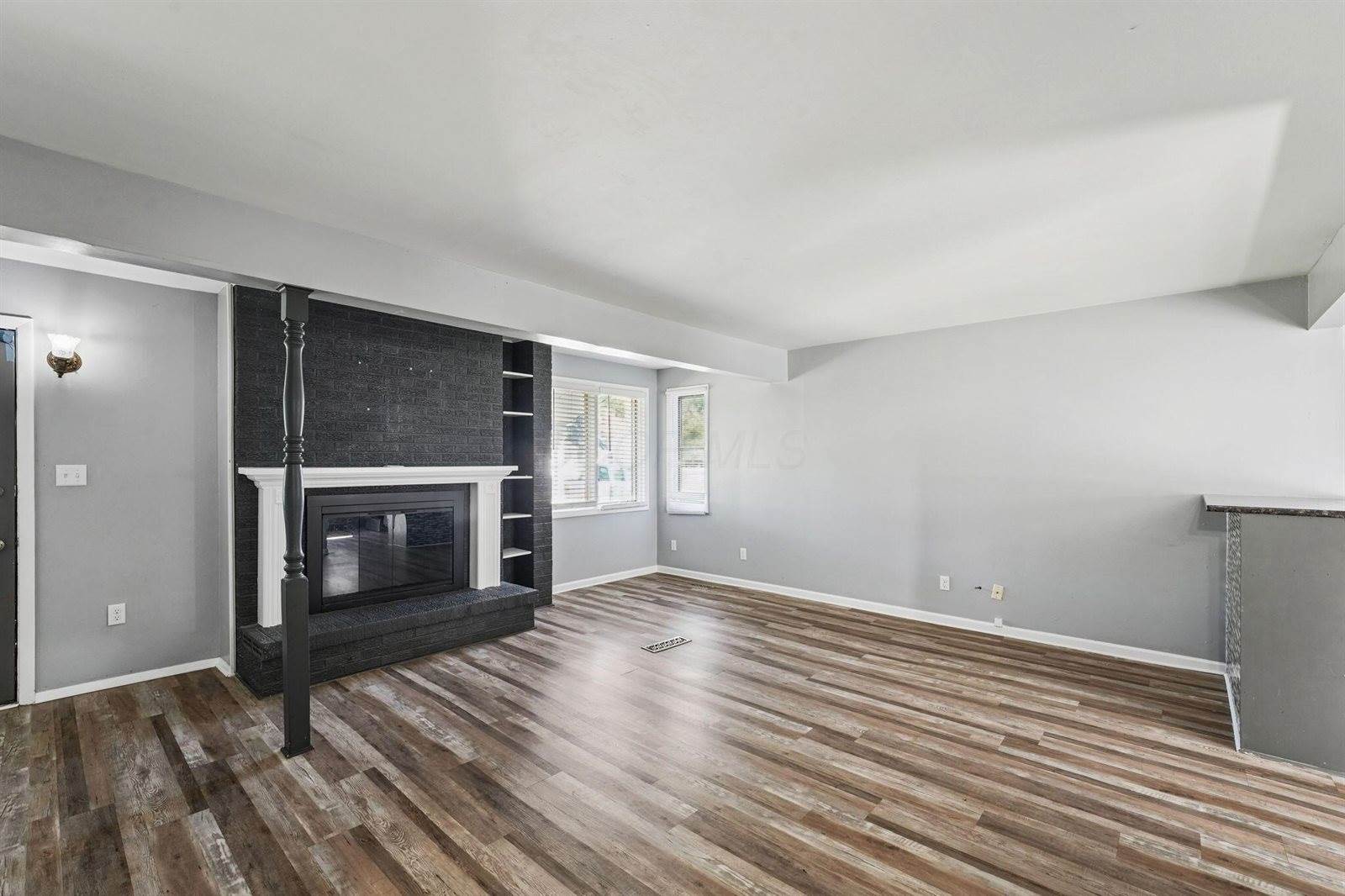 3945 Dillon Drive, Columbus, OH 43227