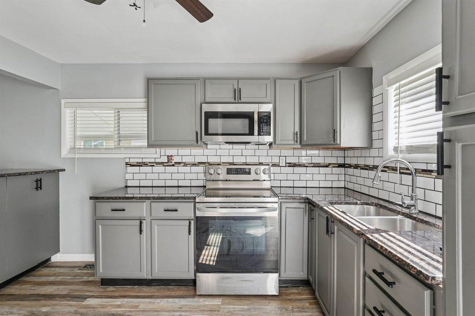 3945 Dillon Drive, Columbus, OH 43227