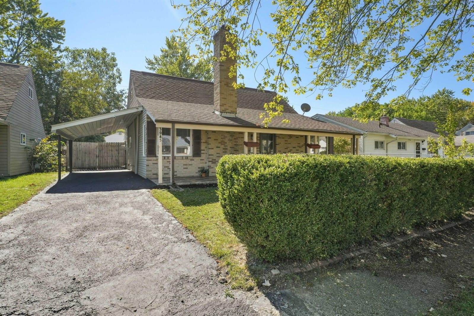 3945 Dillon Drive, Columbus, OH 43227