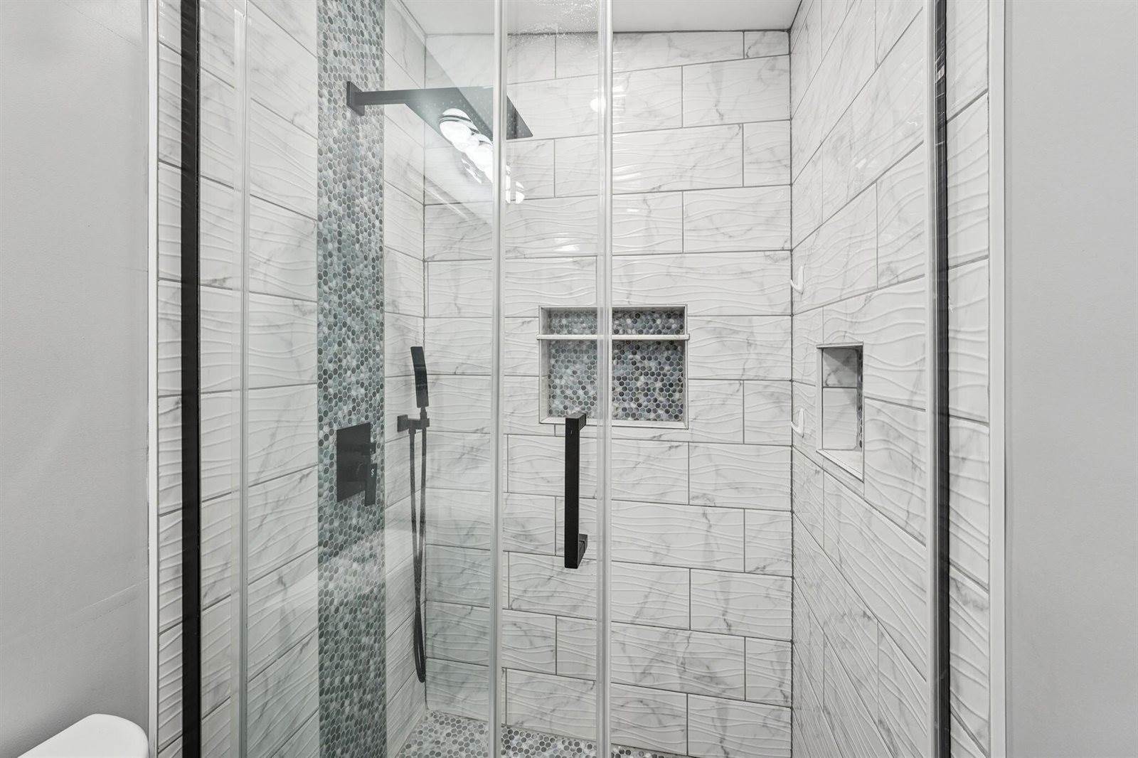 3945 Dillon Drive, Columbus, OH 43227