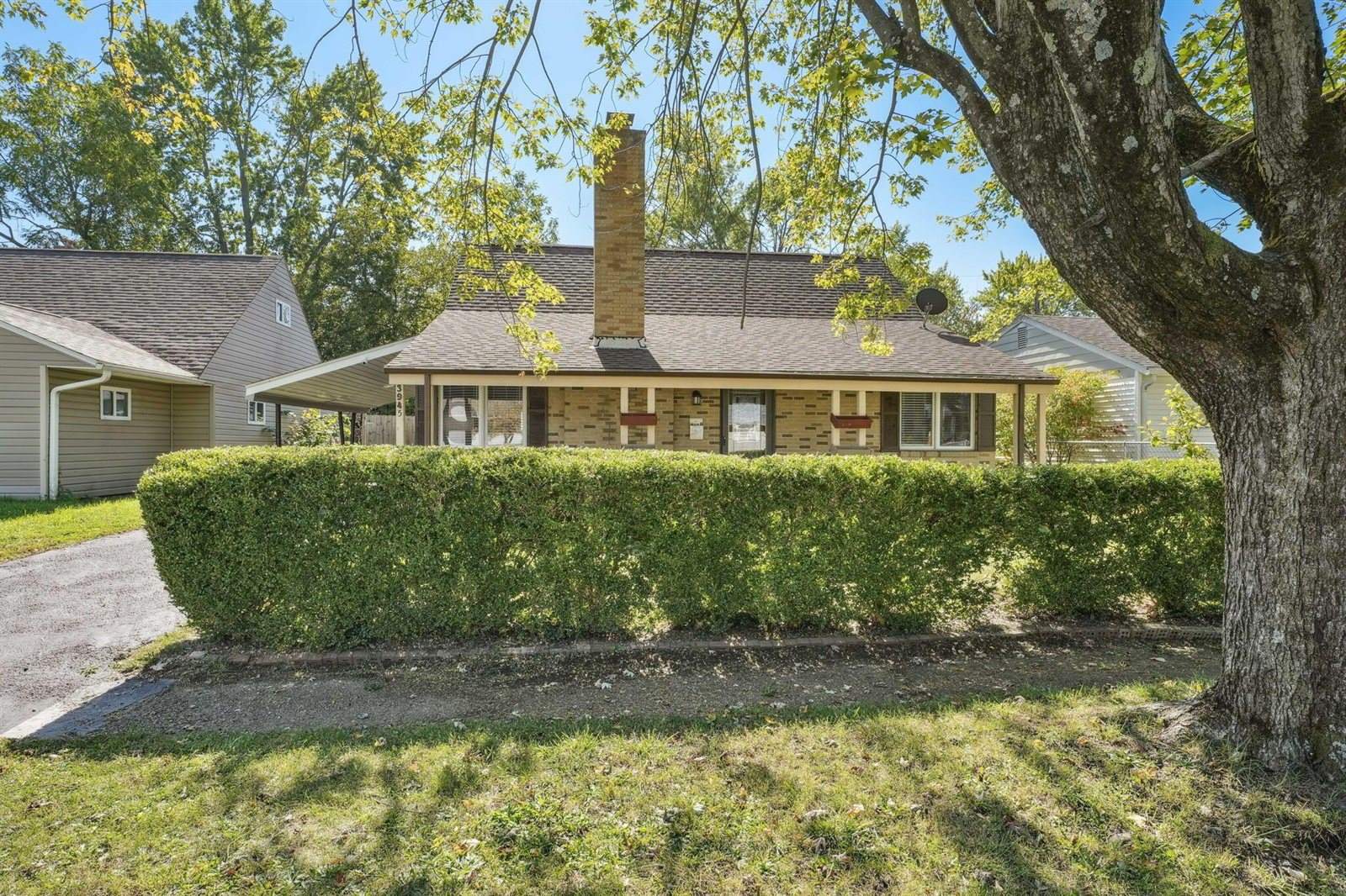 3945 Dillon Drive, Columbus, OH 43227