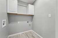 3945 Dillon Drive, Columbus, OH 43227