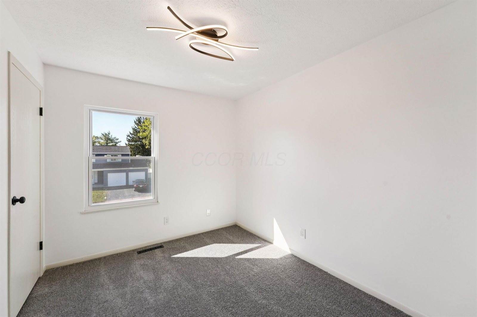 1218 Cardamon Place, Galloway, OH 43119